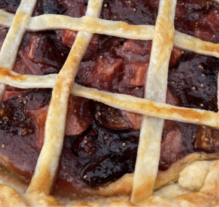Market Recipe Blog: Fall Fair 1st Place Pie (Autumn Pear and Fig with Goat Cheese Pie)